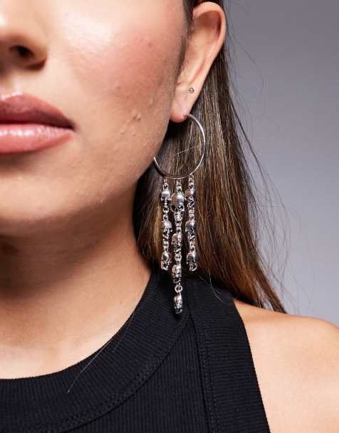 ASOS DESIGN - Sølvfarvede hoop-øreringe med kraniedesign - view 1