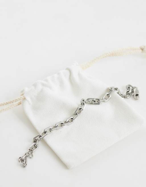 ASOS DESIGN - Sølvfarvet armbånd i vandtæt rustfrit stål med firkantede kædeled, 2 af 3
