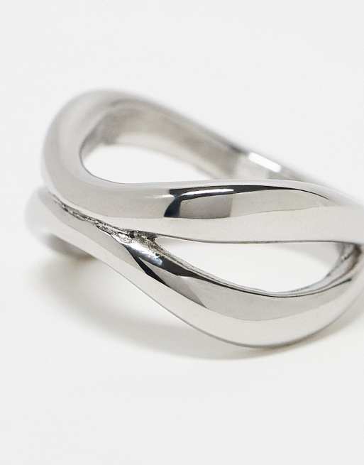ASOS DESIGN - Sølvfarvet ring med omkringgående design i vandfast, rustfrit stål, 4 af 4