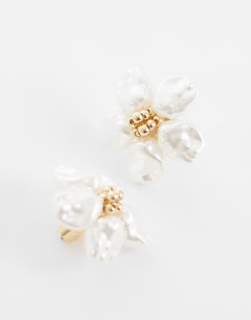 ASOS DESIGN små stiftörhängen med detaljer i konstpärla i guldfärg - GOLD, 4 av 4
