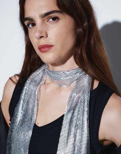 ASOS DESIGN smal scarf med strassfrans i silver, 3 av 3