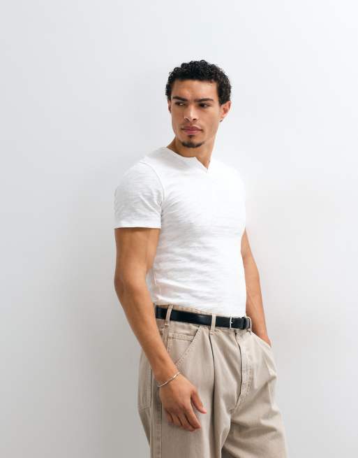 ASOS DESIGN smal t-shirt med notch-ringning i greige texturerat tyg, 5 av 5