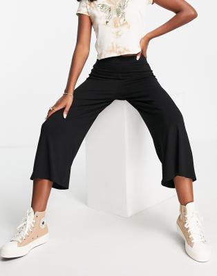 ASOS DESIGN - Smalle culotte-broek in zwart | ASOS