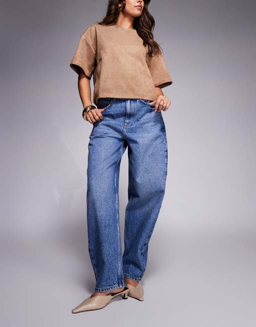 ASOS DESIGN - Smalle jeans met hoge taille, ballonpijpen en plooi aan de voorkant in donker middenblauw