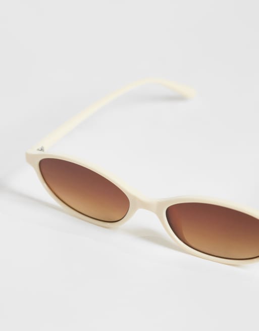 ASOS DESIGN - Smalle ovale zonnebril in melkachtig wit, 2 van 3