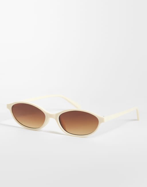 ASOS DESIGN - Smalle ovale zonnebril in melkachtig wit, 3 van 3