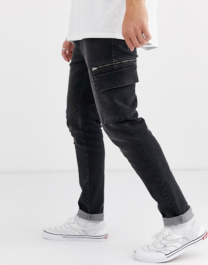 ASOS DESIGN - Smalle stretch jeans met cargozakken in zwart met wassing