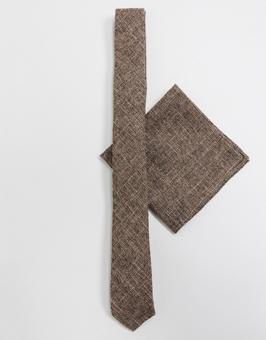 ASOS DESIGN - Smalle stropdas en pochet met textuur in bruin