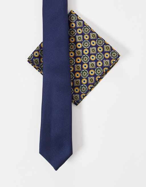 ASOS DESIGN - Smalle stropdas in marineblauw en pochet met geoprint