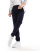 Thumbnail 1 van 5