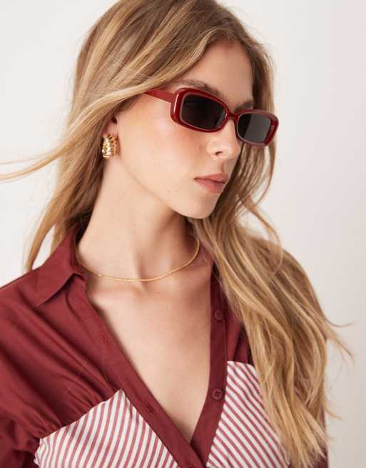 ASOS DESIGN - Smalle, vinklede og firkantet solbriller i skinnende rød, 3 af 3