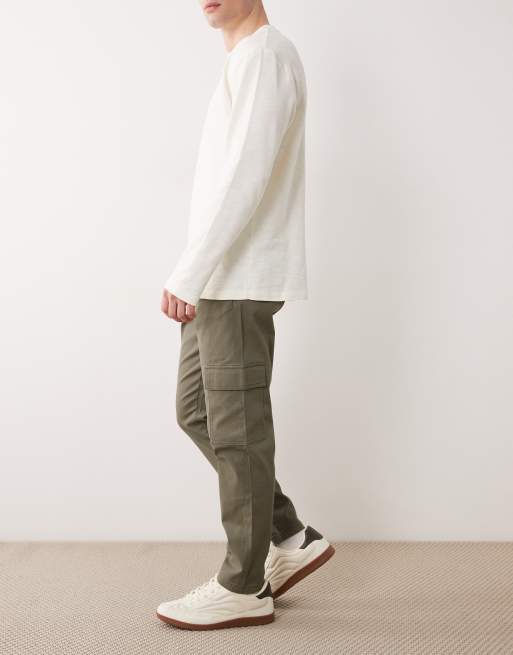 ASOS DESIGN - Smaltoelopende cargobroek in kaki, 3 van 5