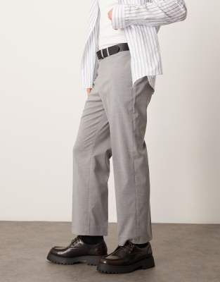 smart cropped straight leg pants in gray melange