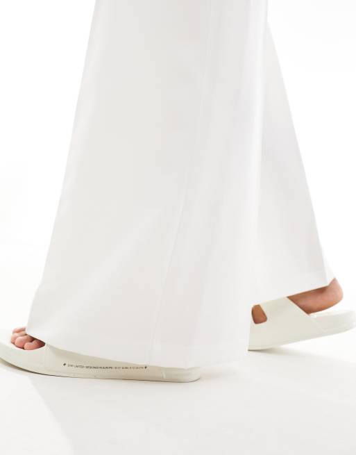 ASOS DESIGN smart extreme wide leg trousers in white, 3 of 5