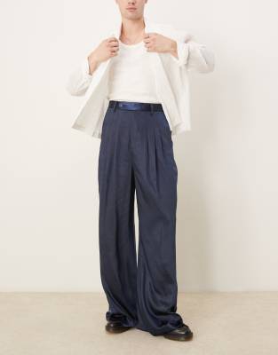 smart loose leg pants with triple pleats in navy satin