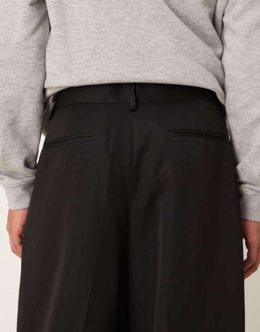 ASOS DESIGN smart loose leg trousers with triple pleats in black, 4 of 5
