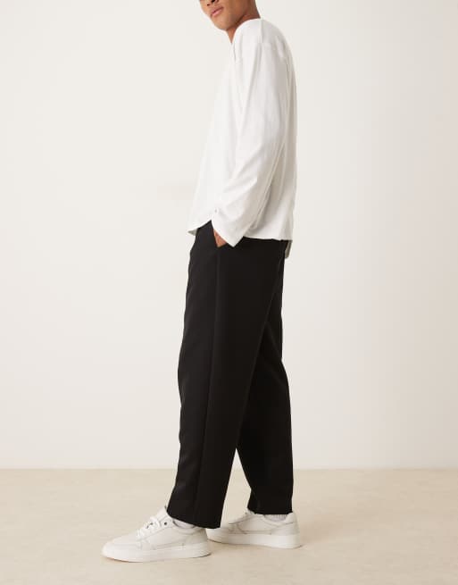 ASOS DESIGN smart oversized tapered trousers with front pleat in black, 3 of 5