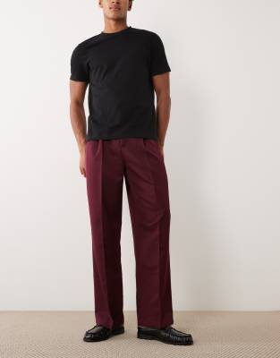 Мужские классические брюки ASOS Design широкого кроя со складками, бордовые