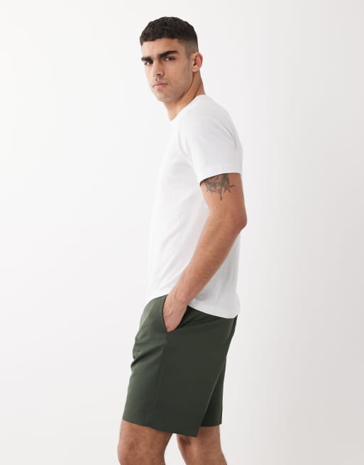 ASOS DESIGN smart regular shorts in dark green with turnup, 3 of 5