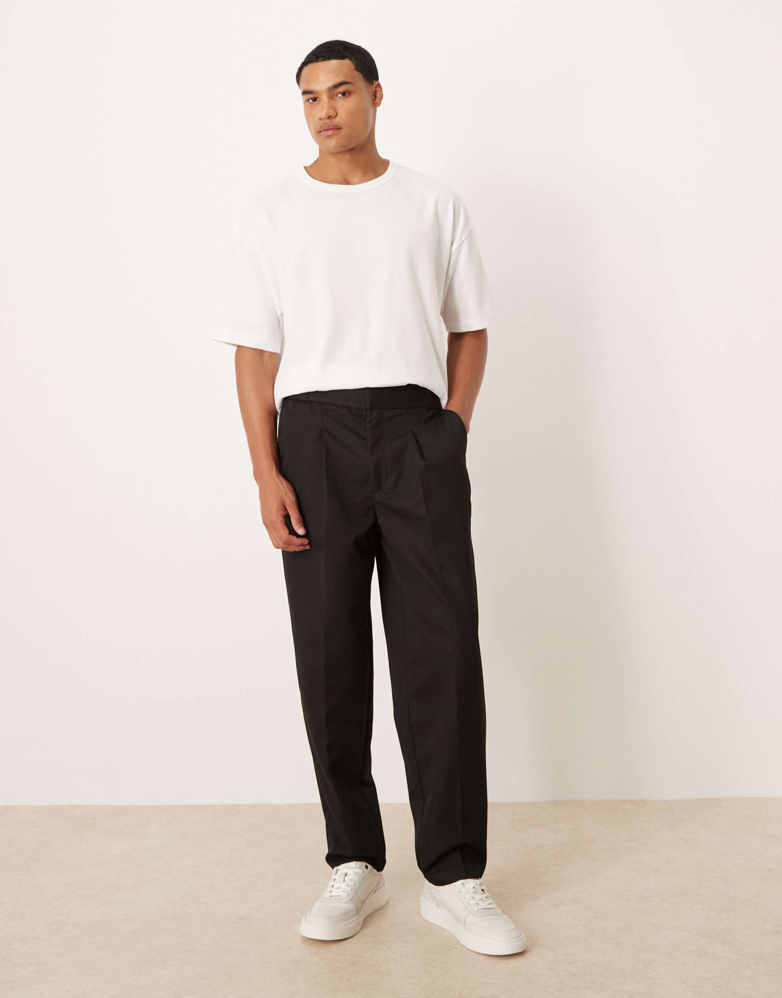 Элегантные брюки прямого кроя от ASOS DESIGN черного цвета с частично эластичным поясом