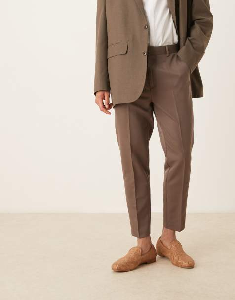 ASOS DESIGN smart tapered fit trousers in brown - view 1