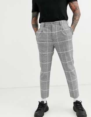 gray tapered pants