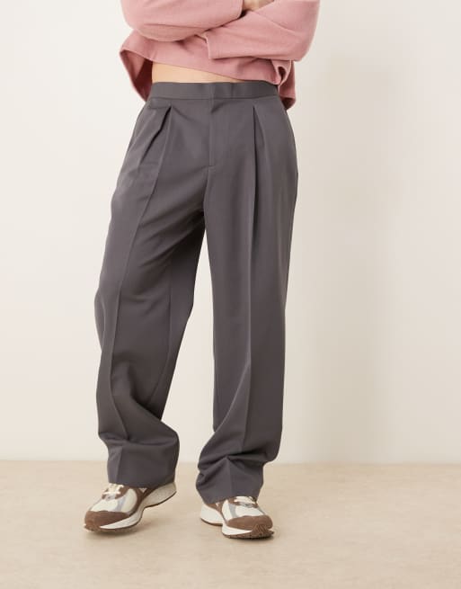ASOS DESIGN smart wide leg pants with front inverted pleats in gray with elastic waist, 3 of 5