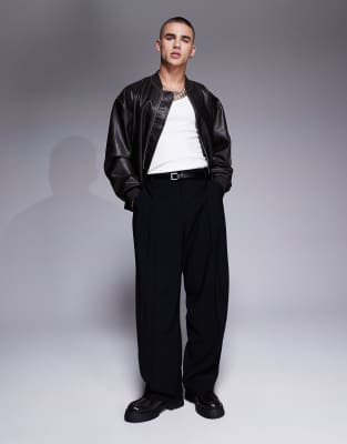 smart wide leg pants with front pleat in black