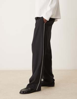 smart wide leg pants with side piping in black