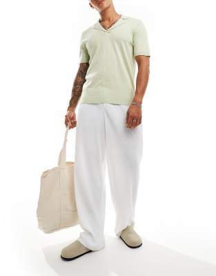 smart wide leg plisse pants in white