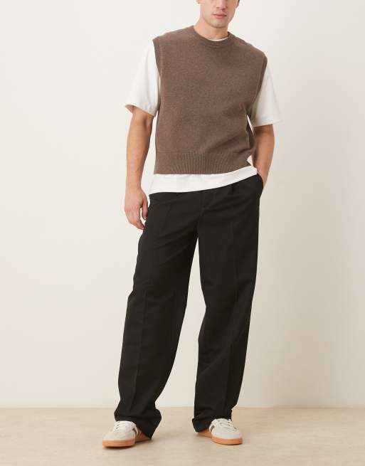ASOS DESIGN smart wide leg stacked pants with pleats in black, 2 of 5