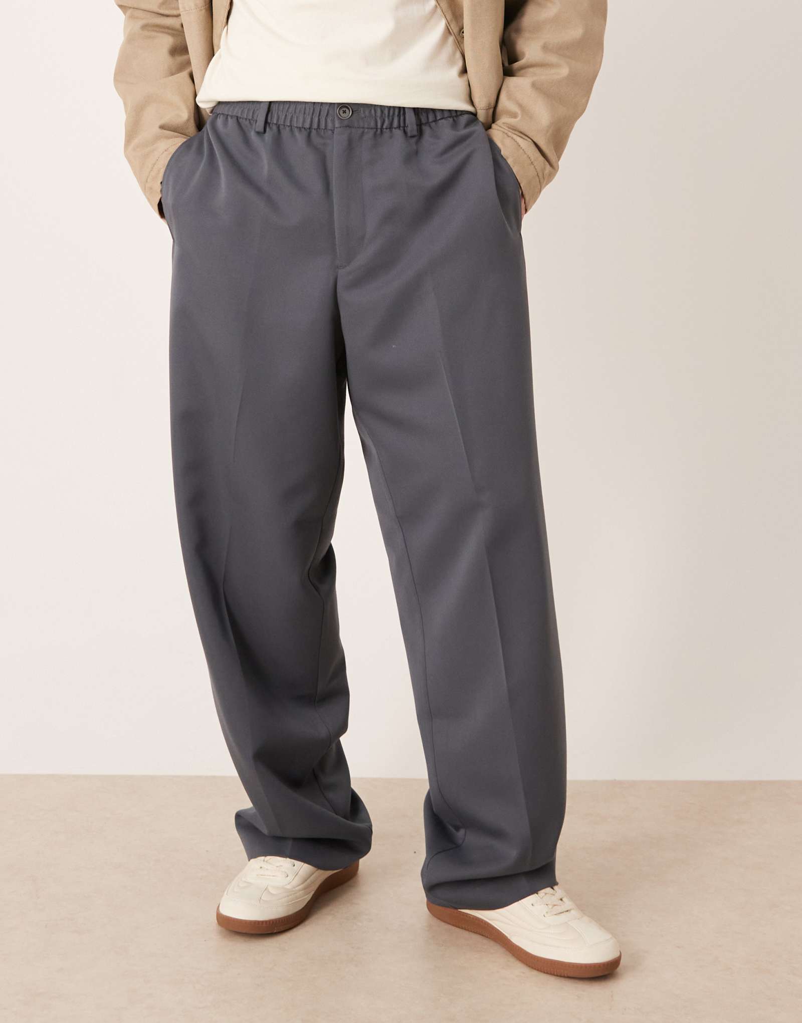 Элегантные широкие спортивные брюки ASOS DESIGN темно-серого цвета