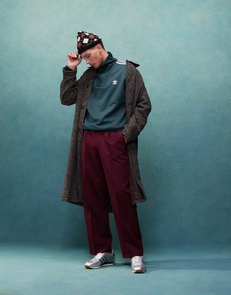 ASOS DESIGN smart wide leg trousers with front pleats in burgundy - view 1