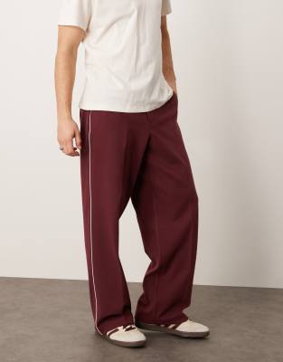 ASOS DESIGN ASOS DESIGN smart wide leg trousers with side piping in burgundy-Red