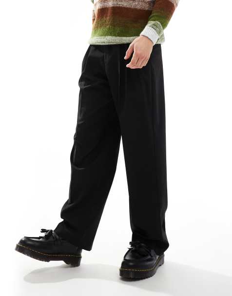 ASOS DESIGN smart wide leg trousers with triple pleats in black - view 1
