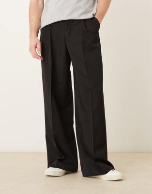 Smarte Hose in Schwarz mit weitem Bein und Bundfalten Schwarz 48 Long