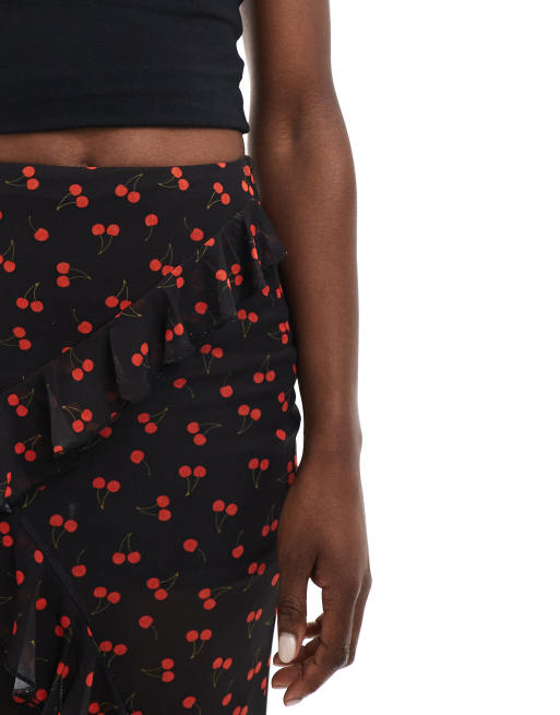 ASOS DESIGN – Smått körsbärsmönstrad maxikjol med volang och slits framtill, 2 av 5