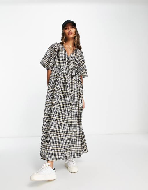 ASOS DESIGN smock tie waist wrap midi dress in dark check | ASOS