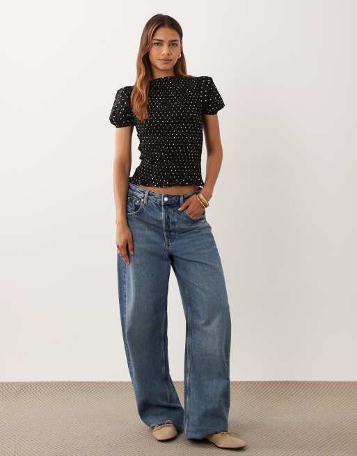 ASOS DESIGN smockad topp med korta ärmar i svart prickig voile, 2 av 4