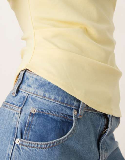 ASOS DESIGN – Smörgul, asymmetrisk T-shirt med midjedetalj och spetsiga axlar, 4 av 4