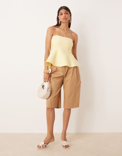 ASOS DESIGN – Smörgul, stickad bandeau-topp i lång modell med strukturerad fåll, 3 av 4
