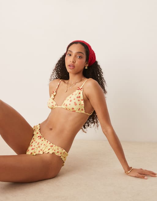 ASOS DESIGN - Smørgule og cheeky bikinitrusser med rynker og kirsebær- og roseprint, 4 af 4