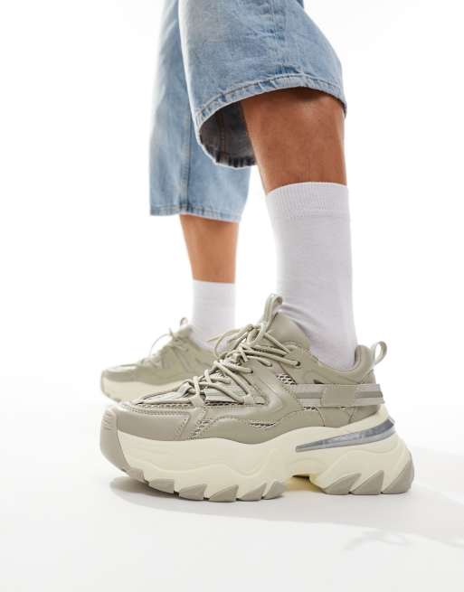 ASOS DESIGN Sneaker in Beige mit dicker Sohle