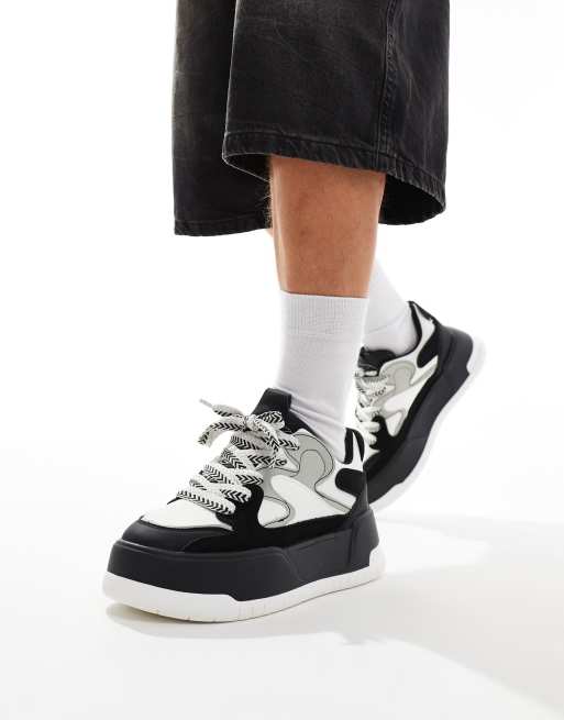 ASOS DESIGN Sneaker in Schwarz WeiB gemischt mit dicker Sohle