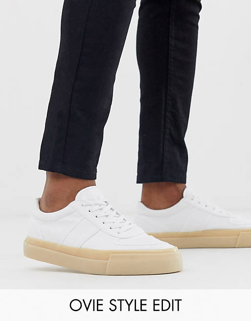 ASOS DESIGN sneakers in white canvas with gum sole | ASOS