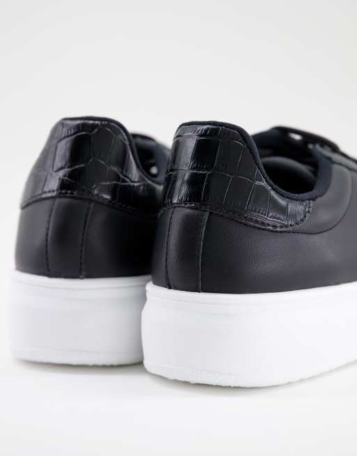 ASOS DESIGN - Sneakers met dikke zool en contrasterende hak in zwart, 4 van 4