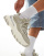 Thumbnail 1 van 5