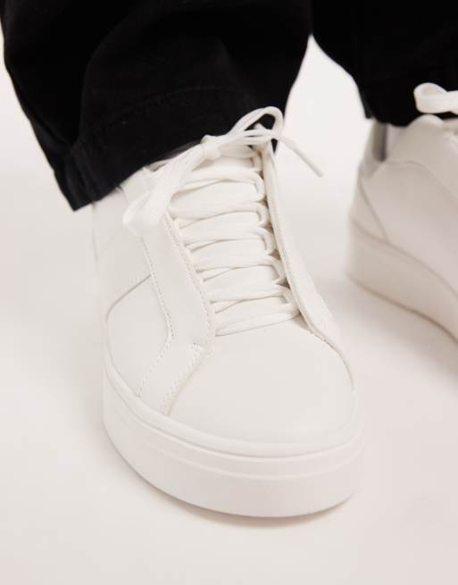 ASOS DESIGN - Sneakers met vetersluiting in wit tumbled-look, 3 van 5