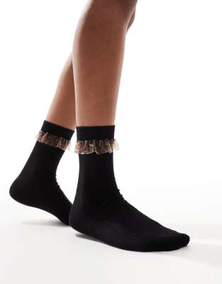 ASOS DESIGN - Socken in Schwarz mit Leopardenmuster-Rüschen