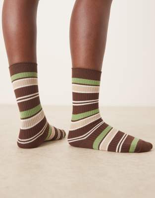 ASOS DESIGN - Socken mit Streifenmuster in Braun und Grün-Schwarz